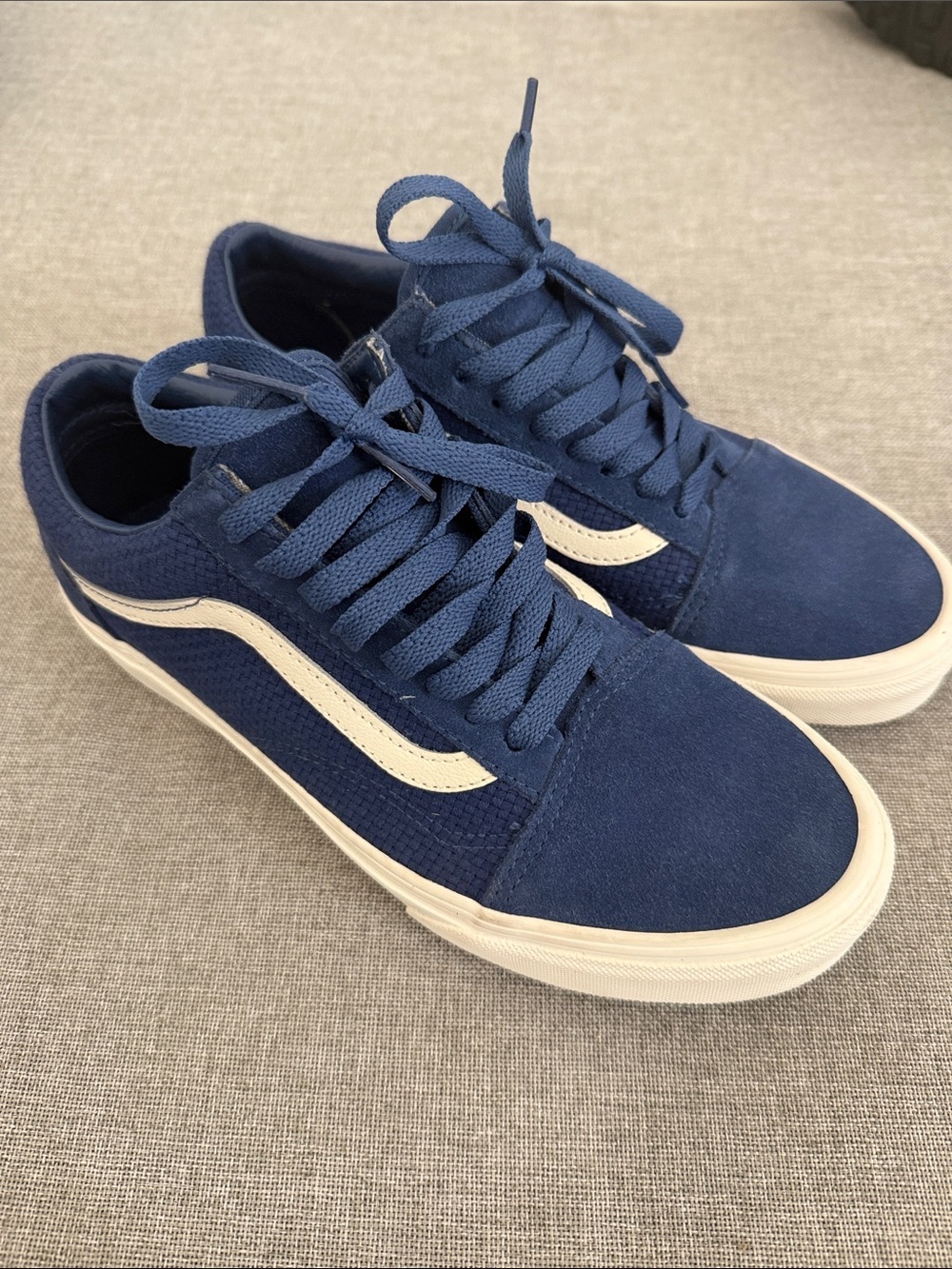 Vans old skool Navy Blue Low-Top Sneakers with White Side Stripe